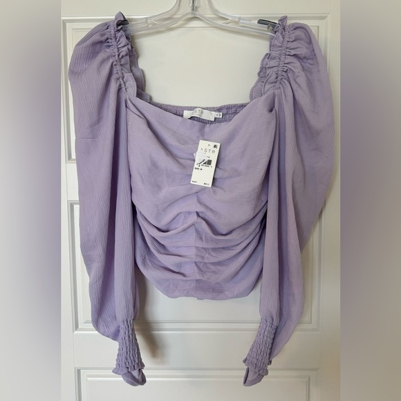 Astr The Label Women's Puff Lantern Sleeve Top Sz M Pale‎ Purple Ruched Back NWT - Picture 1 of 13